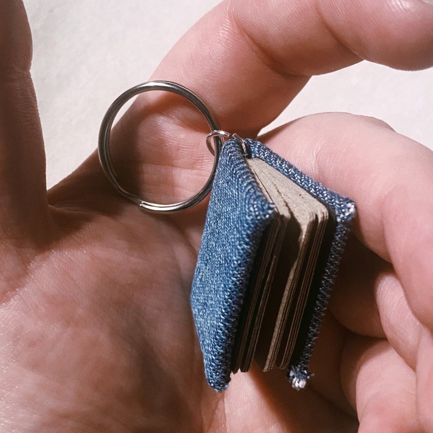 Dark Jeans Book KeyChain M