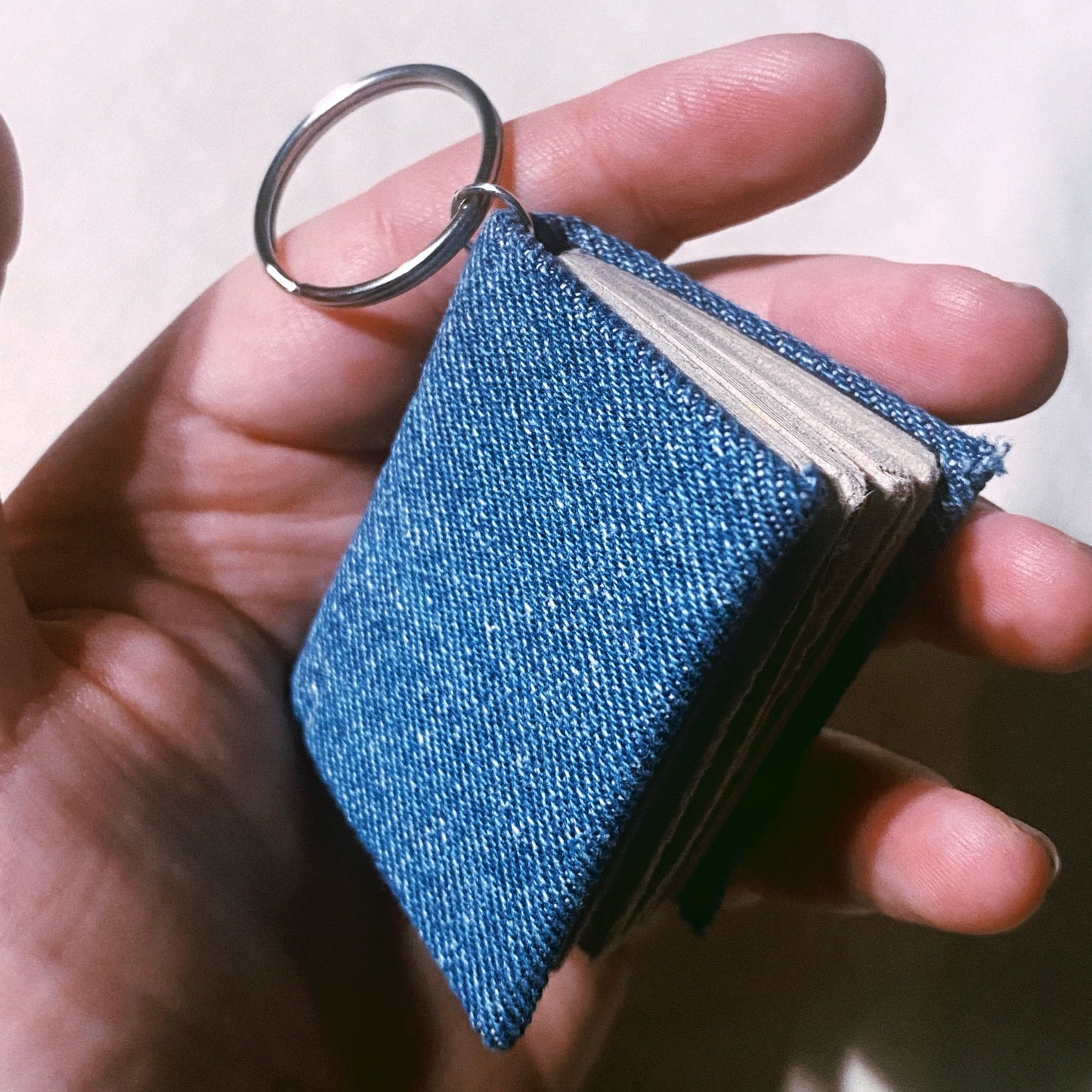 Dark Jeans Book KeyChain XL