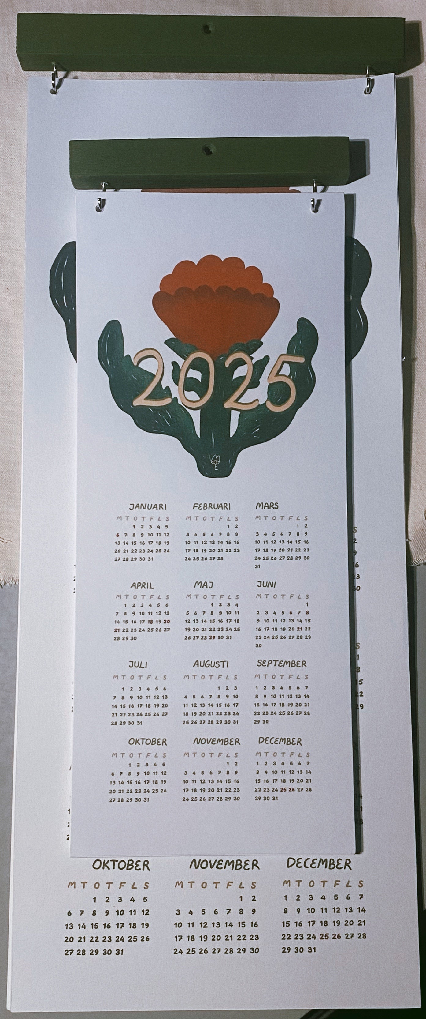 2025 Flower Wall Calendar