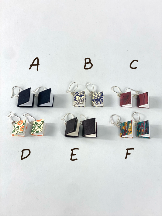 Book Earrings S